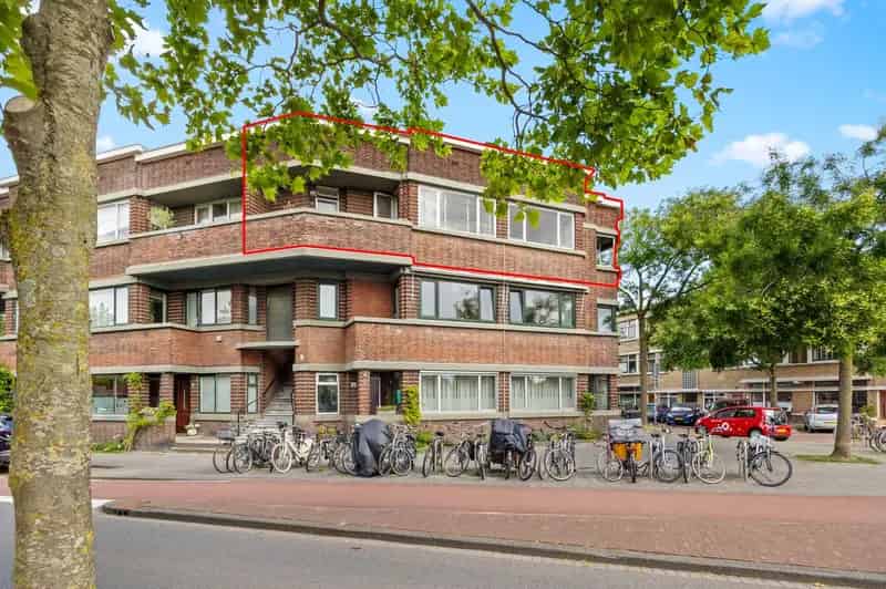 Appartement te koop Den Haag Bezuidenhout 115m2 renovatieproject