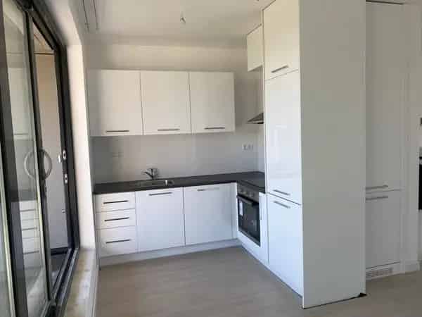 Amsterdam Noord: Ruime 3 Slaapkamers Maisonnette Te Huur