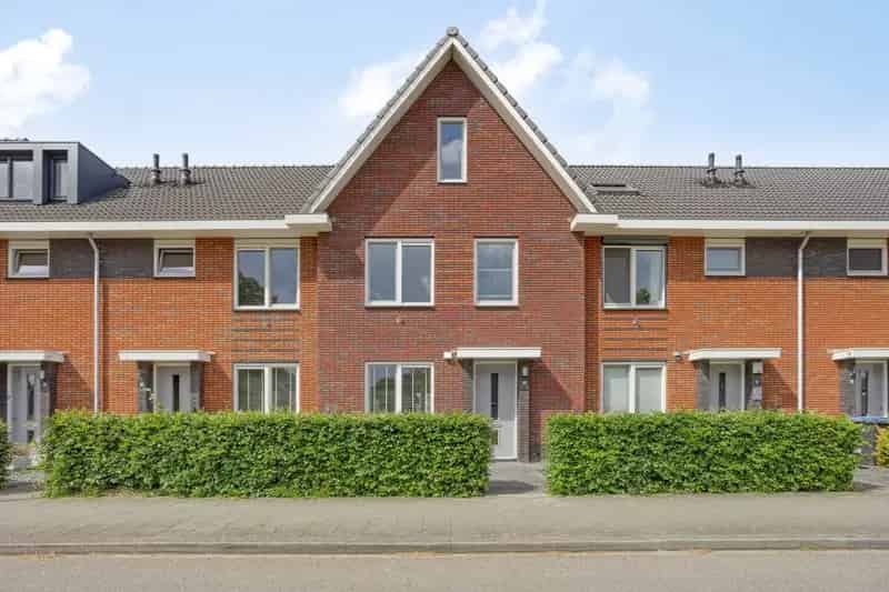 Huis te koop Lent: Ruime 4 slaapkamer woning met speelveld