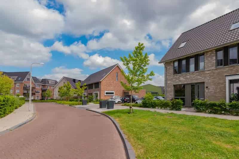 Huis te koop Valleilaan Woudenberg: Moderne gezinswoning met 4 slaapkamers