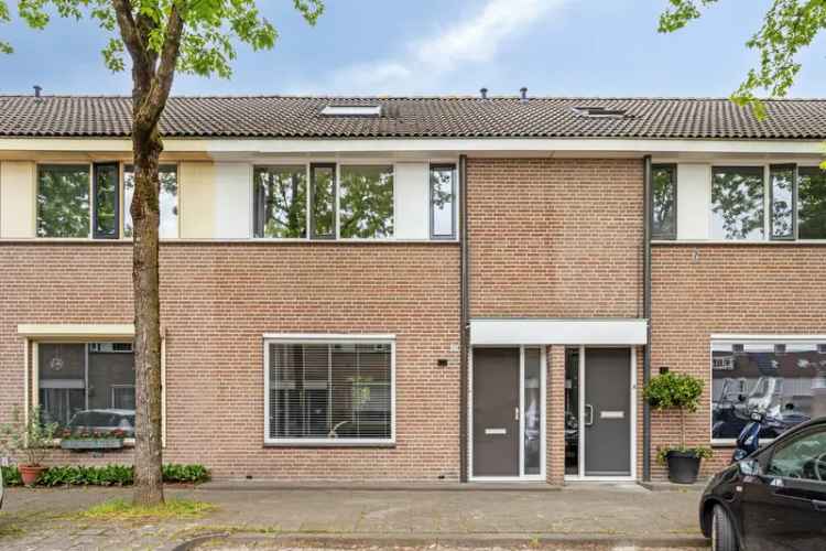 Ruime Tussenwoning Reeshofbos 4 Slaapkamers
