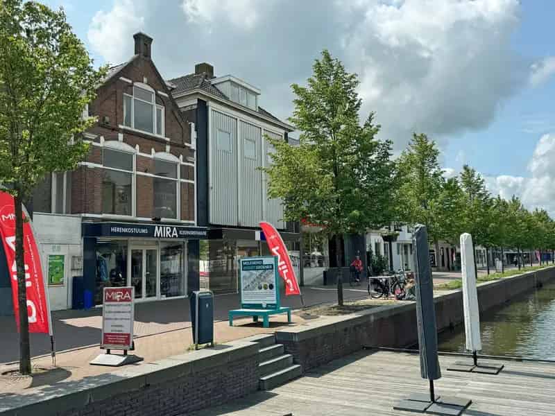 Winkelruimte Drachten met 2 appartementen