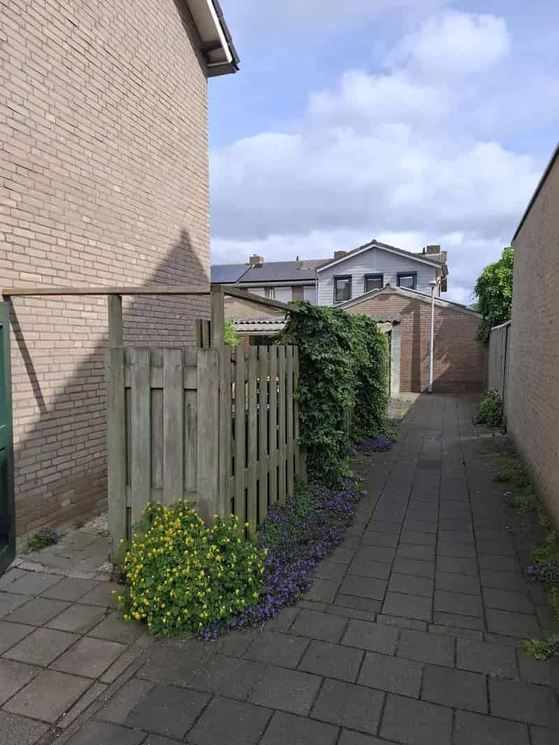 Hoekwoning Druten Nabij Centrum Nieuwe Keuken Royale Tuin