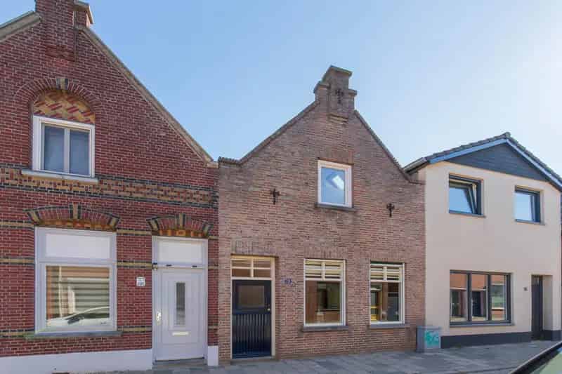 Tussenwoning Roosendaal Centrum Nabij Ruime Garage Dakterras