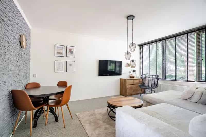4 Kamer Appartement Vlaardingen Westwijk: Balkon Tuin Nabij Snelweg