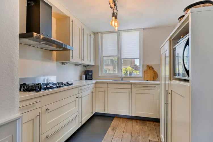 Royaal Uitgebouwd Woonhuis 4 Slaapkamers Nieuwe Badkamer Zonnige Tuin