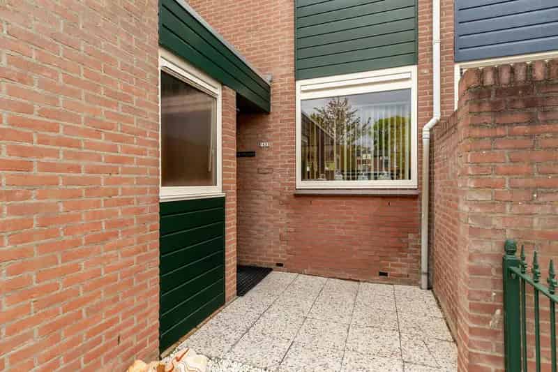 Ruime Tussenwoning Barendrecht Garage Diepe Tuin 3 Slaapkamers