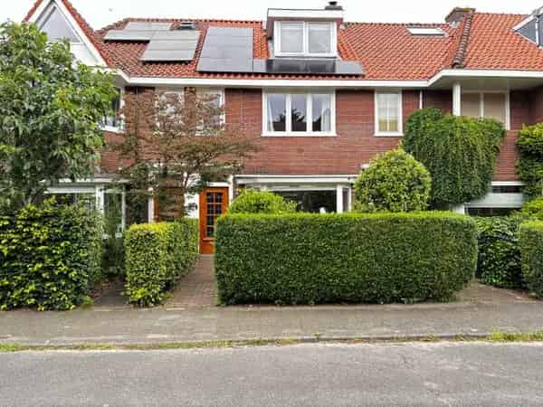 Jaren 30 Tussenwoning Tuindorp Utrecht 5 Slaapkamers