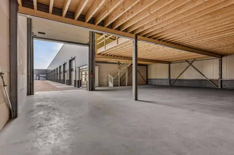 Bedrijfshal 't Zand 468m2 te Koop Huur