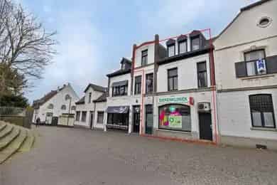 66m2 Kantoorruimte te koop in Blerick met bovenwoning