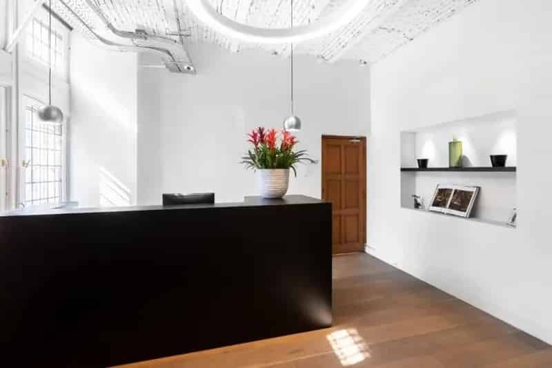 Privékantoor 1-2 Personen  8m² plus Gedeelde Ruimte