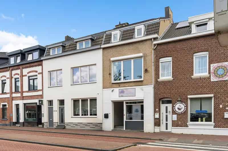 Instapklaar Woon Winkelpand met Patiotuin en Dakterras