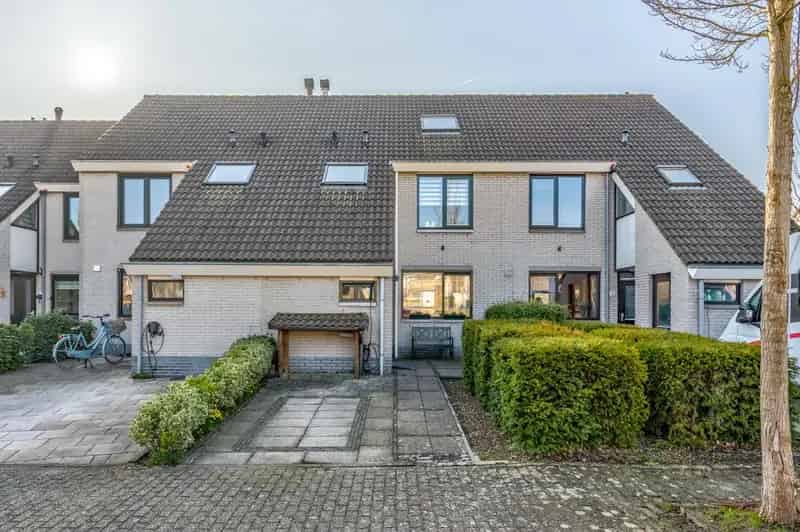 Ruime gezinswoning met tuin Molenbuurt