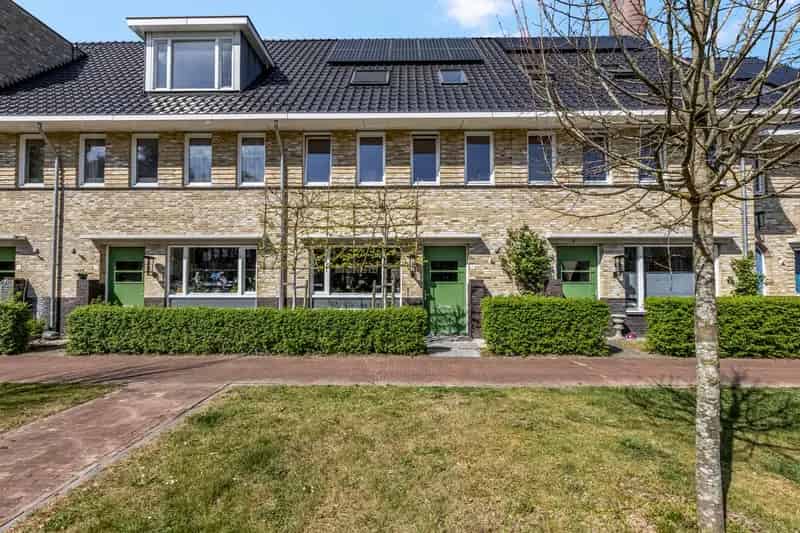 Luxe 5 Slaapkamer Huis te Koop in Bosrijke Omgeving Ede
