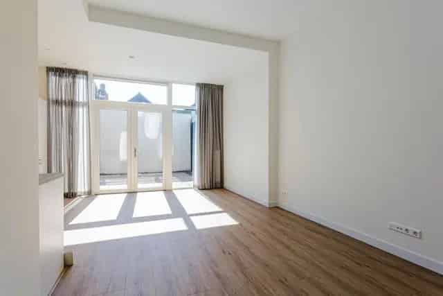 Haarlem Benedenwoning 3 Kamers 65m2 1900