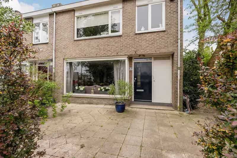 Huis te koop: Frederik Hendriklaan 17 3136 BC Vlaardingen | Funda