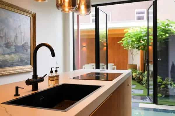 Te Huur: Luxe Appartement Den Haag  - Gemeubileerd 2 Badkamers Tuinhuis
