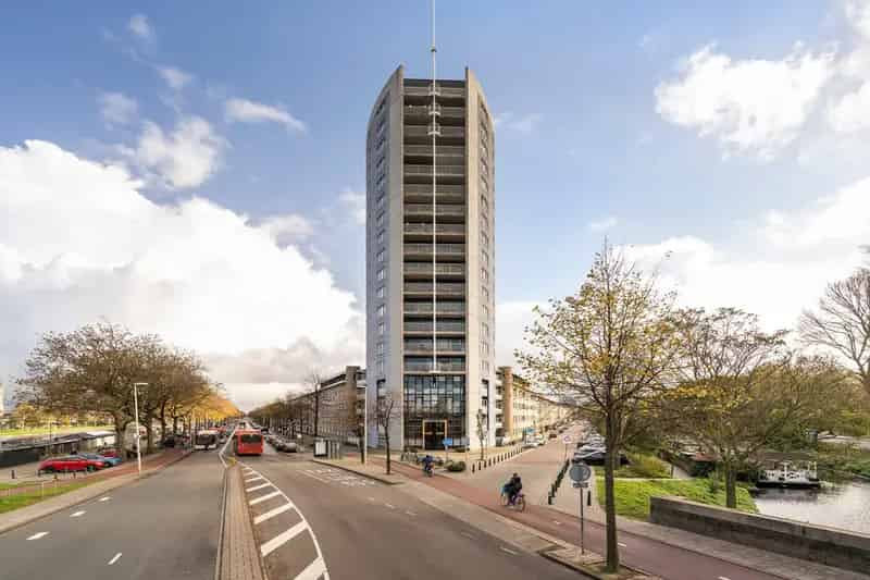 Kluswoning 2 slaapkamers nabij winkels en openbaar vervoer