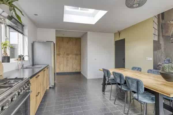 2-onder-1-kapwoning Kapelle 4 slaapkamers moderne keuken