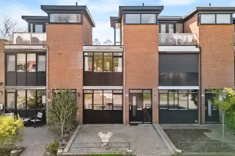 Huis te koop Amersfoort: Ruime gezinswoning 110m² 3 slaapkamers diepe tuin