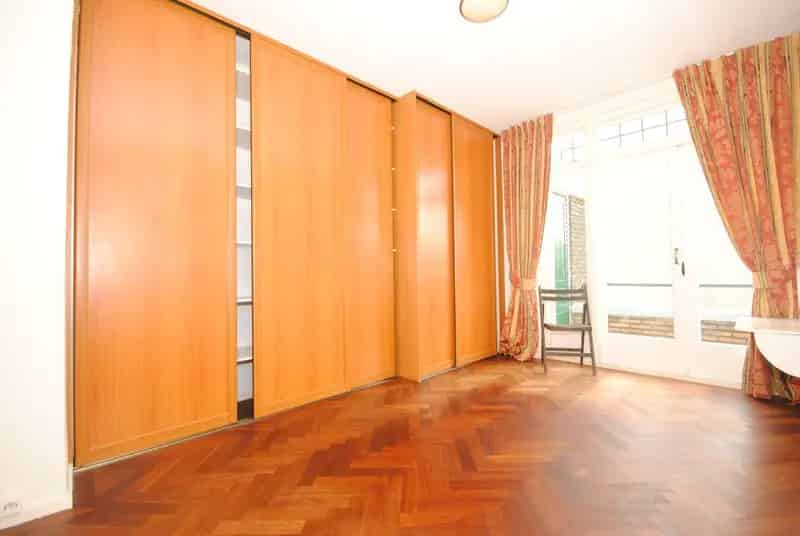 3 Kamer Appartement Den Haag 85m2  Parketvloer Open Haard Berging