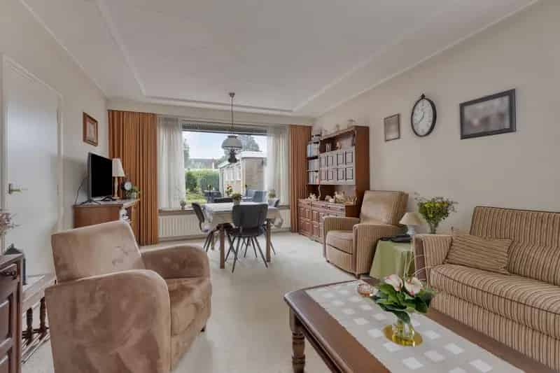 Vrijstaande woning Waspik 4 slaapkamers garage tuin modernisering