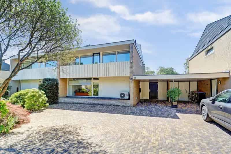 Ruime Tweekapper Beuningen 3 slaapkamers Moderne Badkamer