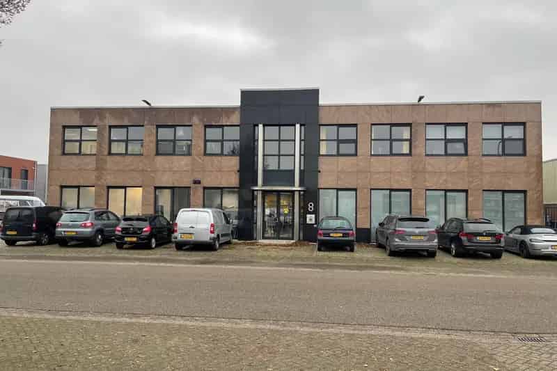 Bedrijfshal te Huur Udenhout 860m² Kantoor Appartement