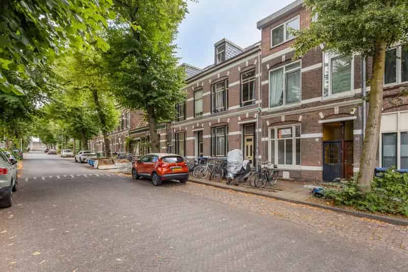 Appartement te koop Nijmegen: Benedenwoning met tuin