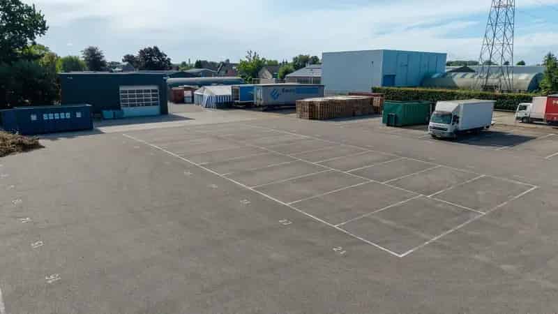 Bedrijfshal te huur Bunde 150m² Kantoor 250m²