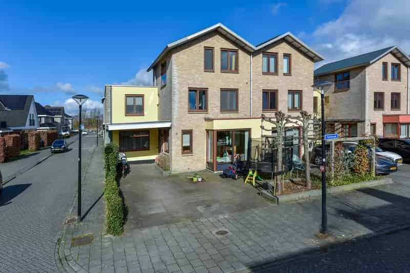 Ruime Eindwoning 5 Slaapkamers Mijdrecht 210m²
