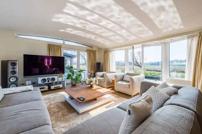 Watervilla te koop Nieuwersluis  - Luxe, Ruimte en Uitzicht