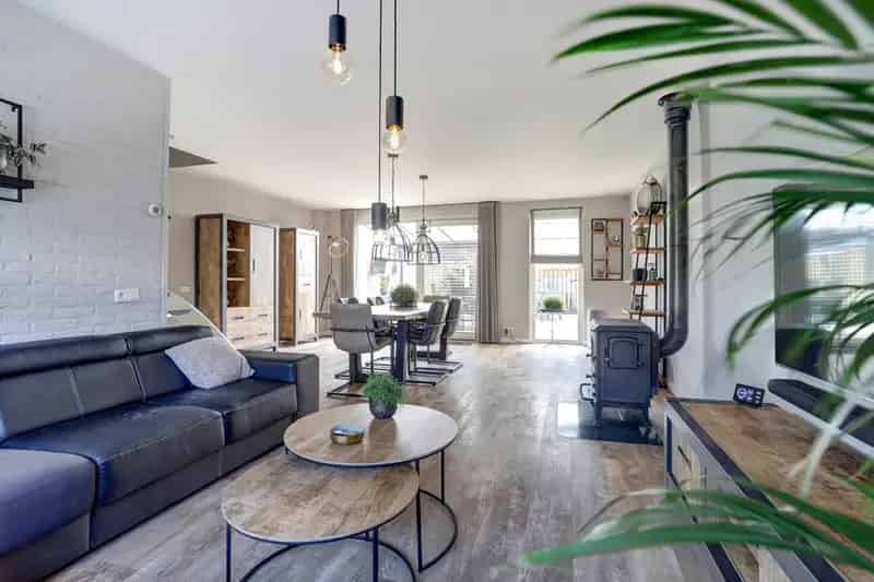 Moderne Hoekwoning 5 Slaapkamers Eindhoven