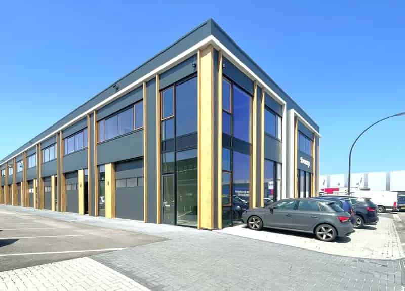 Bedrijfshal Harderwijk te koop: 2 units, 265m²