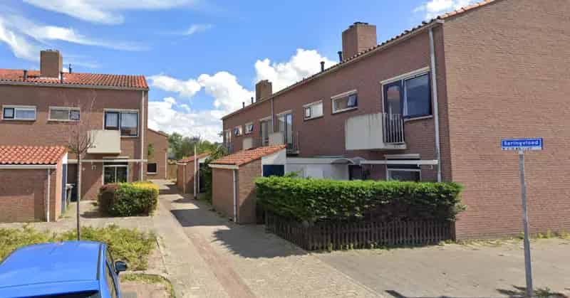 4 Slaapkamers Eengezinswoning Beschikbaar Juni