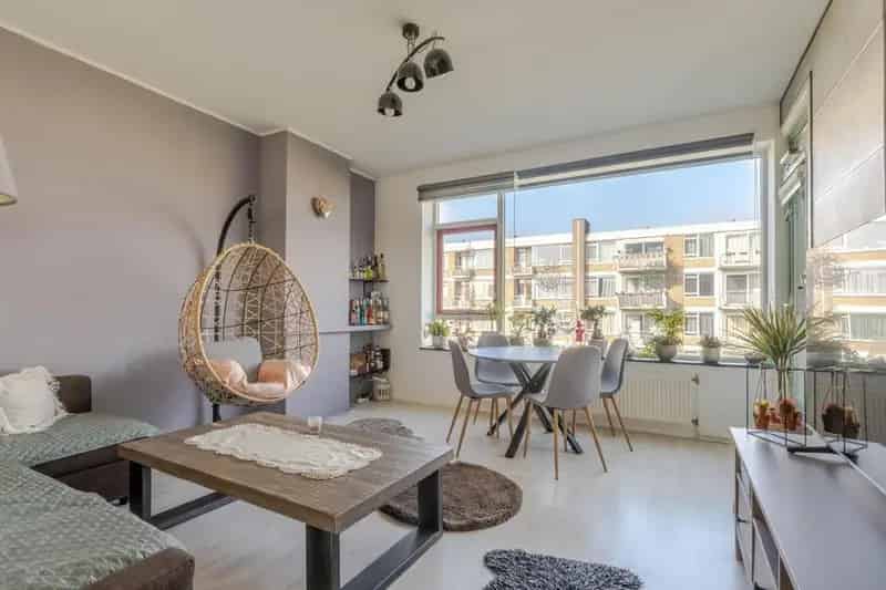 3 Kamer Appartement Nabij Metrostation Slinge