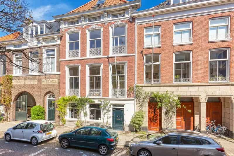 Herenhuis Den Haag Zeeheldenkwartier 6 slaapkamers luxe