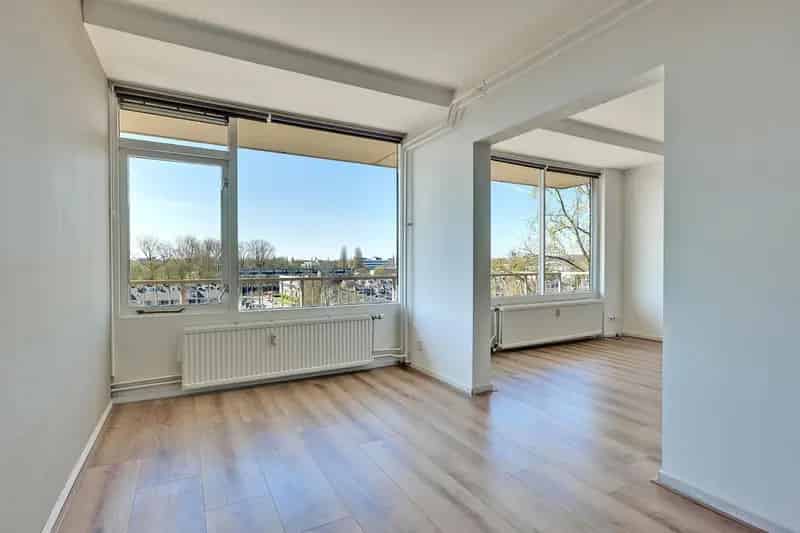 Arnhem Kraaiensteinlaan 143: Instapklaar 4-kamer appartement