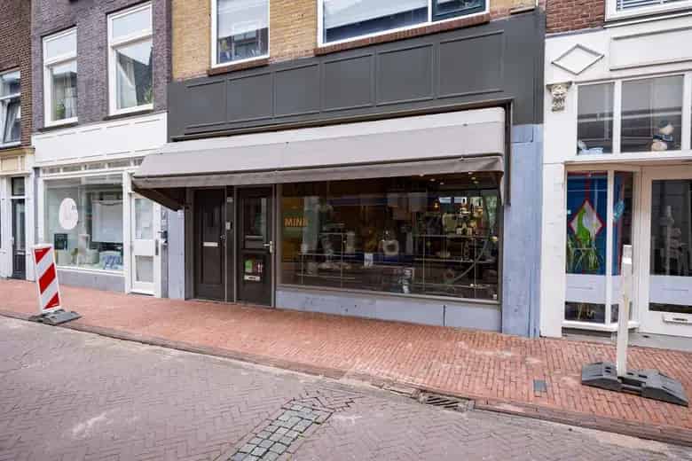 115m2 Winkelruimte te Huur Schiedam Centrum