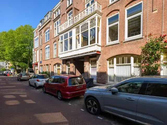 Groot 3-Dubbel Bovenhuis Den Haag 6 Slaapkamers 240m²