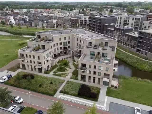 Modern 3-kamerappartement met dakterras Kop West