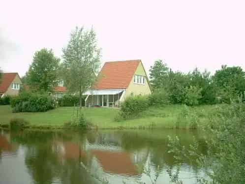 Gemeubileerde 6-Persoons Bungalow Vrijstaand 89m2