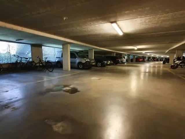 Gemeubileerd 2 Slaapkamer Appartement Voorburg Ruim Balkon Parkeerplaats
