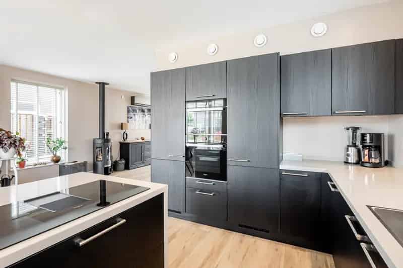 Luxe Villa te Koop in Lelystad - Zwembad - Moderne Afwerking