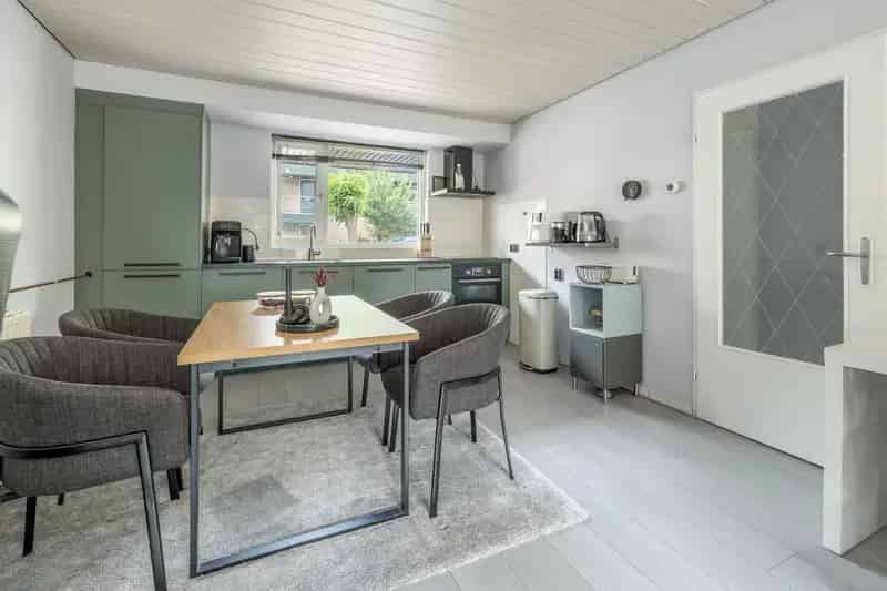 Appartement te koop Bussum 54m2 tuin souterrain