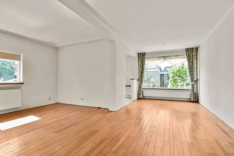 Hoekwoning Hoofddorp 3 slaapkamers tuin garage
