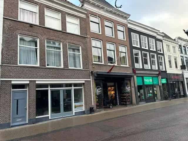Belegging Kampen: Winkel en Woning te Koop Oudestraat