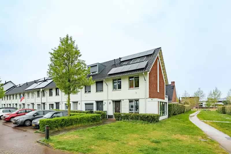 Huis te koop Wageningen: Ruime hoekwoning met 4 slaapkamers en energielabel A++