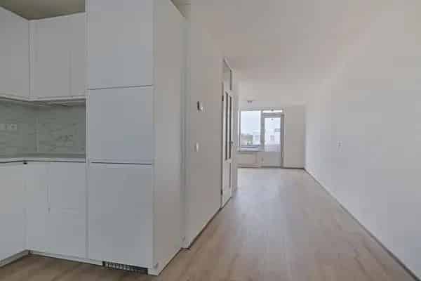 3-Kamer Appartement Amsterdam West Recente Renovatie