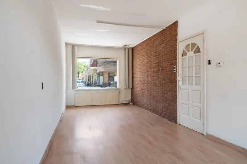 Ruime 4 Slaapkamers 30er Jaren Woning Nabij Gouda Centrum